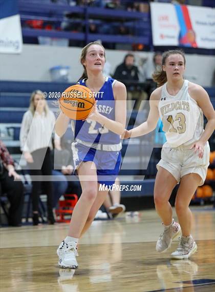Thumbnail 3 in Cashion vs Hennessey photogallery.