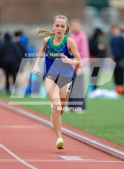 Thumbnail 2 in Cicero-North Syracuse vs Fayetteville-Manlius photogallery.