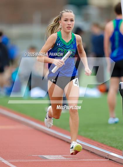 Thumbnail 3 in Cicero-North Syracuse vs Fayetteville-Manlius photogallery.