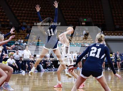 Thumbnail 3 in Mullen @ Windsor (CHSSA 5A Great 8) photogallery.