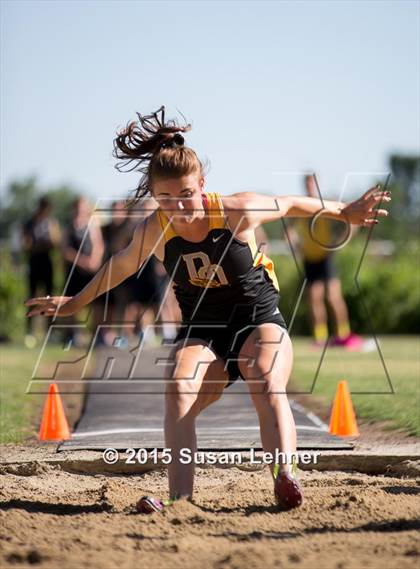 Thumbnail 3 in Sierra Foothill League Tri Meet @ Del Oro photogallery.