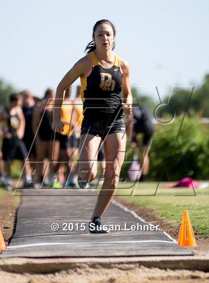 Thumbnail 1 in Sierra Foothill League Tri Meet @ Del Oro photogallery.