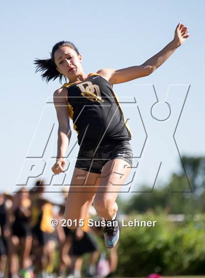 Thumbnail 3 in Sierra Foothill League Tri Meet @ Del Oro photogallery.