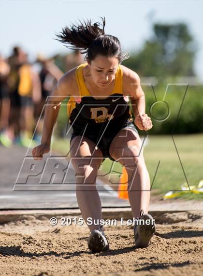 Thumbnail 2 in Sierra Foothill League Tri Meet @ Del Oro photogallery.