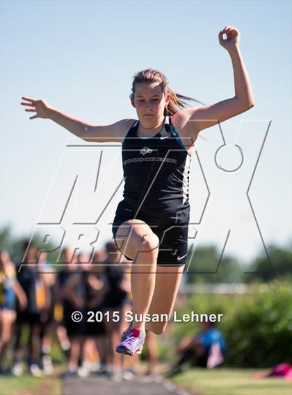 Thumbnail 3 in Sierra Foothill League Tri Meet @ Del Oro photogallery.