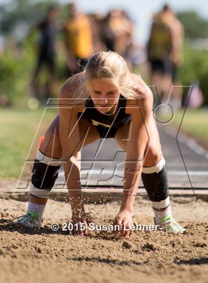 Thumbnail 3 in Sierra Foothill League Tri Meet @ Del Oro photogallery.