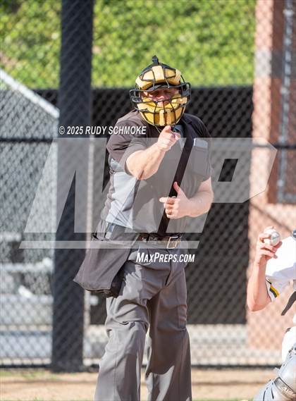 Thumbnail 3 in Elsinore vs. Mar Vista (San Diego Lions Tournamen) photogallery.