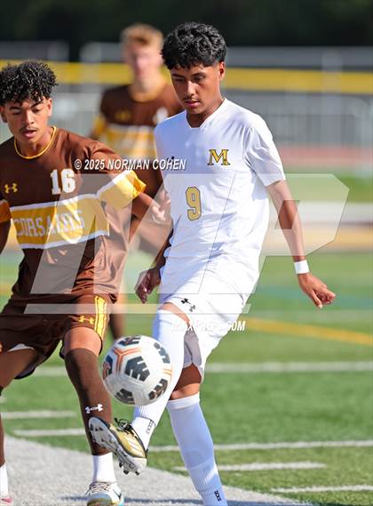 Thumbnail 3 in Marian Catholic @ Carmel photogallery.