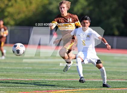 Thumbnail 2 in Marian Catholic @ Carmel photogallery.