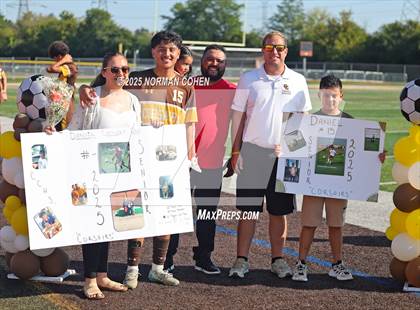 Thumbnail 2 in Marian Catholic @ Carmel photogallery.