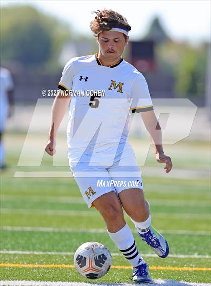 Thumbnail 2 in Marian Catholic @ Carmel photogallery.