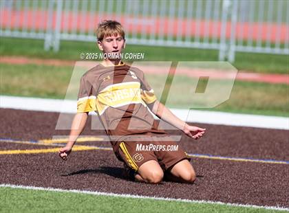 Thumbnail 2 in Marian Catholic @ Carmel photogallery.