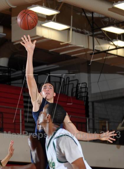 Thumbnail 1 in Lakeside vs. Chino Hills (Inland Empire Classic) photogallery.