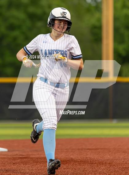 Thumbnail 2 in Mill Valley @ Shawnee Mission East photogallery.