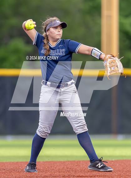 Thumbnail 3 in Mill Valley @ Shawnee Mission East photogallery.