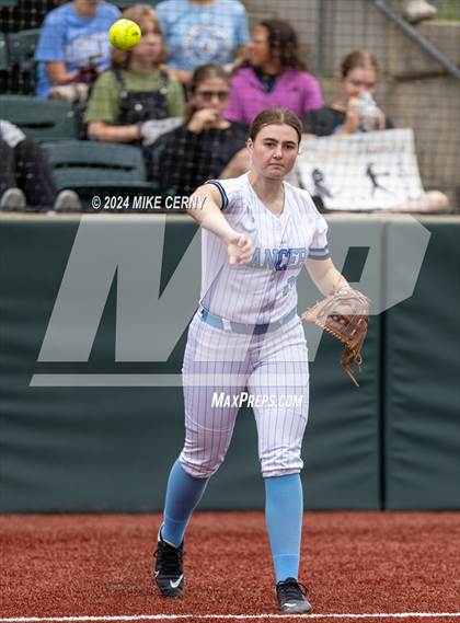 Thumbnail 3 in Mill Valley @ Shawnee Mission East photogallery.