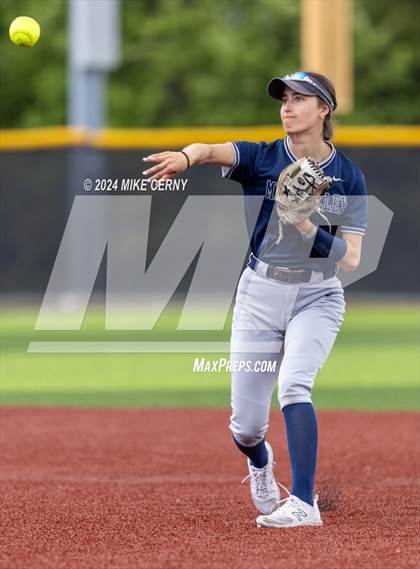 Thumbnail 3 in Mill Valley @ Shawnee Mission East photogallery.