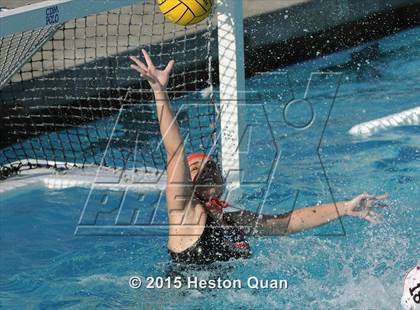 Thumbnail 3 in Palos Verdes vs Edison (Holiday Cup) photogallery.