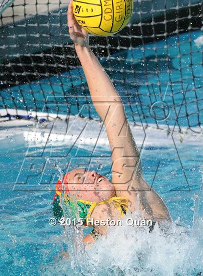 Thumbnail 3 in Palos Verdes vs Edison (Holiday Cup) photogallery.