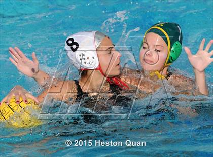 Thumbnail 2 in Palos Verdes vs Edison (Holiday Cup) photogallery.