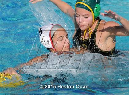 Thumbnail 1 in Palos Verdes vs Edison (Holiday Cup) photogallery.
