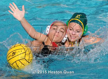 Thumbnail 2 in Palos Verdes vs Edison (Holiday Cup) photogallery.
