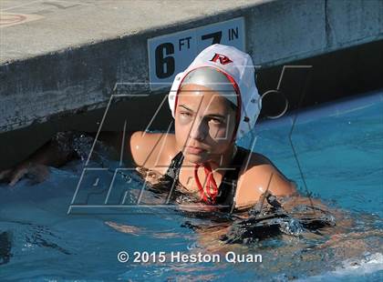 Thumbnail 2 in Palos Verdes vs Edison (Holiday Cup) photogallery.