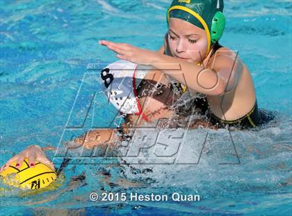 Thumbnail 3 in Palos Verdes vs Edison (Holiday Cup) photogallery.