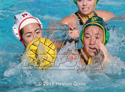 Thumbnail 3 in Palos Verdes vs Edison (Holiday Cup) photogallery.