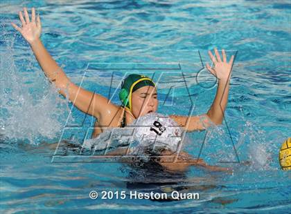 Thumbnail 2 in Palos Verdes vs Edison (Holiday Cup) photogallery.