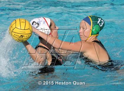 Thumbnail 3 in Palos Verdes vs Edison (Holiday Cup) photogallery.