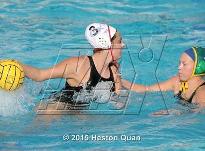 Thumbnail 3 in Palos Verdes vs Edison (Holiday Cup) photogallery.