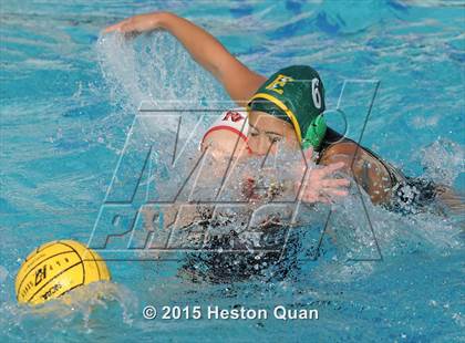Thumbnail 2 in Palos Verdes vs Edison (Holiday Cup) photogallery.