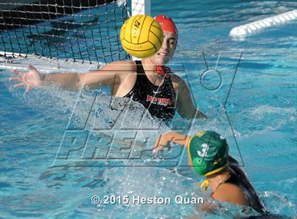 Thumbnail 1 in Palos Verdes vs Edison (Holiday Cup) photogallery.
