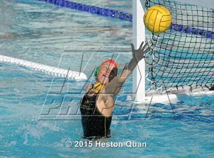 Thumbnail 2 in Palos Verdes vs Edison (Holiday Cup) photogallery.