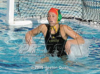 Thumbnail 2 in Palos Verdes vs Edison (Holiday Cup) photogallery.