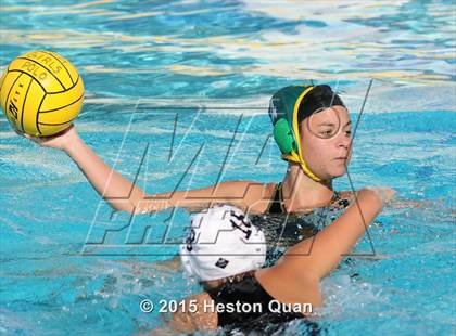 Thumbnail 3 in Palos Verdes vs Edison (Holiday Cup) photogallery.