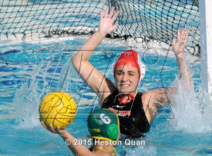 Thumbnail 3 in Palos Verdes vs Edison (Holiday Cup) photogallery.