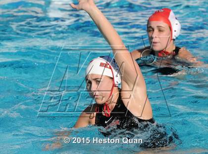 Thumbnail 2 in Palos Verdes vs Edison (Holiday Cup) photogallery.