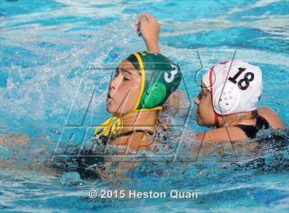 Thumbnail 3 in Palos Verdes vs Edison (Holiday Cup) photogallery.
