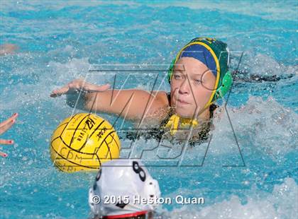 Thumbnail 2 in Palos Verdes vs Edison (Holiday Cup) photogallery.