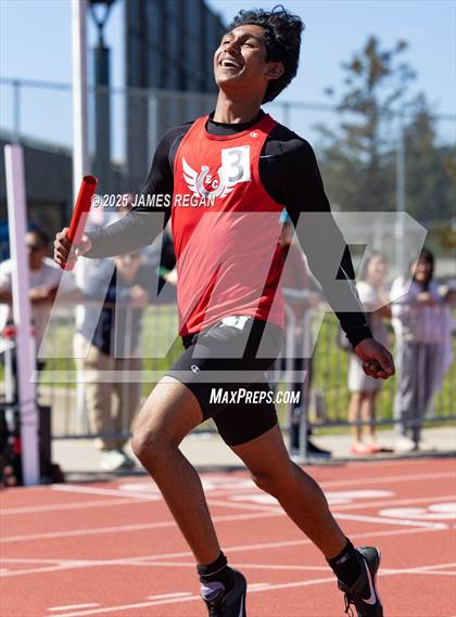 Thumbnail 2 in Hillsdale Fighting Knights Relays photogallery.