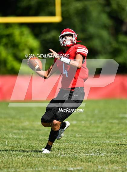 Thumbnail 1 in Metuchen @ Keyport photogallery.