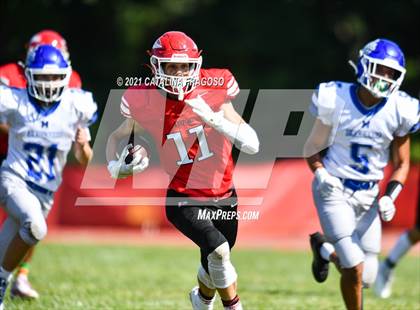Thumbnail 2 in Metuchen @ Keyport photogallery.