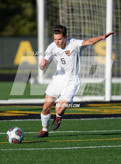 Thumbnail 3 in Hersey vs. Evanston (IHSA 3A Regional Semifinal) photogallery.