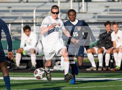 Thumbnail 1 in Hersey vs. Evanston (IHSA 3A Regional Semifinal) photogallery.