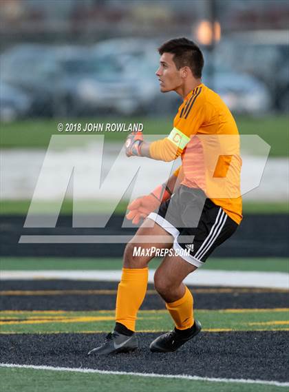 Thumbnail 2 in Hersey vs. Evanston (IHSA 3A Regional Semifinal) photogallery.