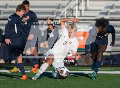 Thumbnail 2 in Hersey vs. Evanston (IHSA 3A Regional Semifinal) photogallery.