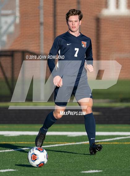 Thumbnail 1 in Hersey vs. Evanston (IHSA 3A Regional Semifinal) photogallery.