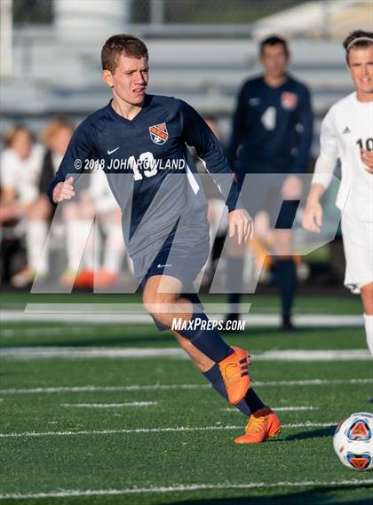Thumbnail 1 in Hersey vs. Evanston (IHSA 3A Regional Semifinal) photogallery.